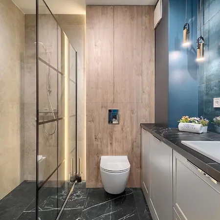 Margi Whisky Lux Aircon *